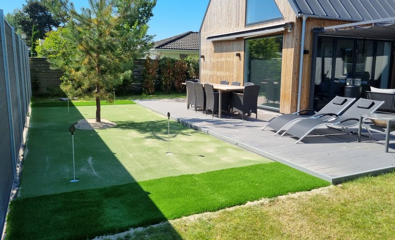 Golfdesign UltraBase custom made putting Green